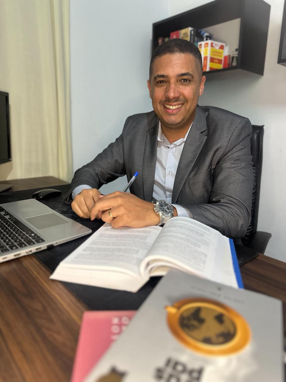 Advogado Sócrates Gonçalves Teixeira